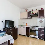 Apartment Kineski Zid